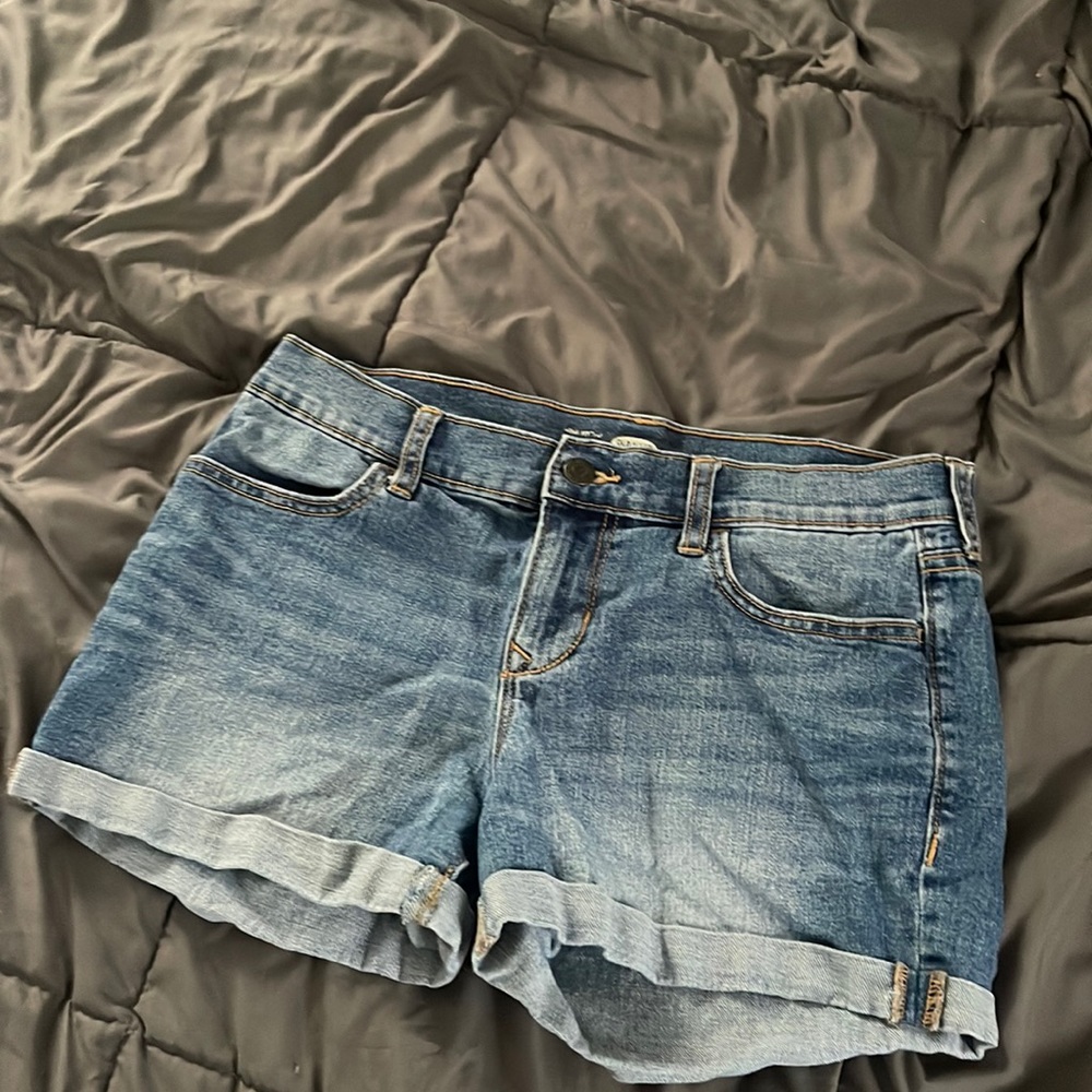 Denim size 4 Old Navy shorts